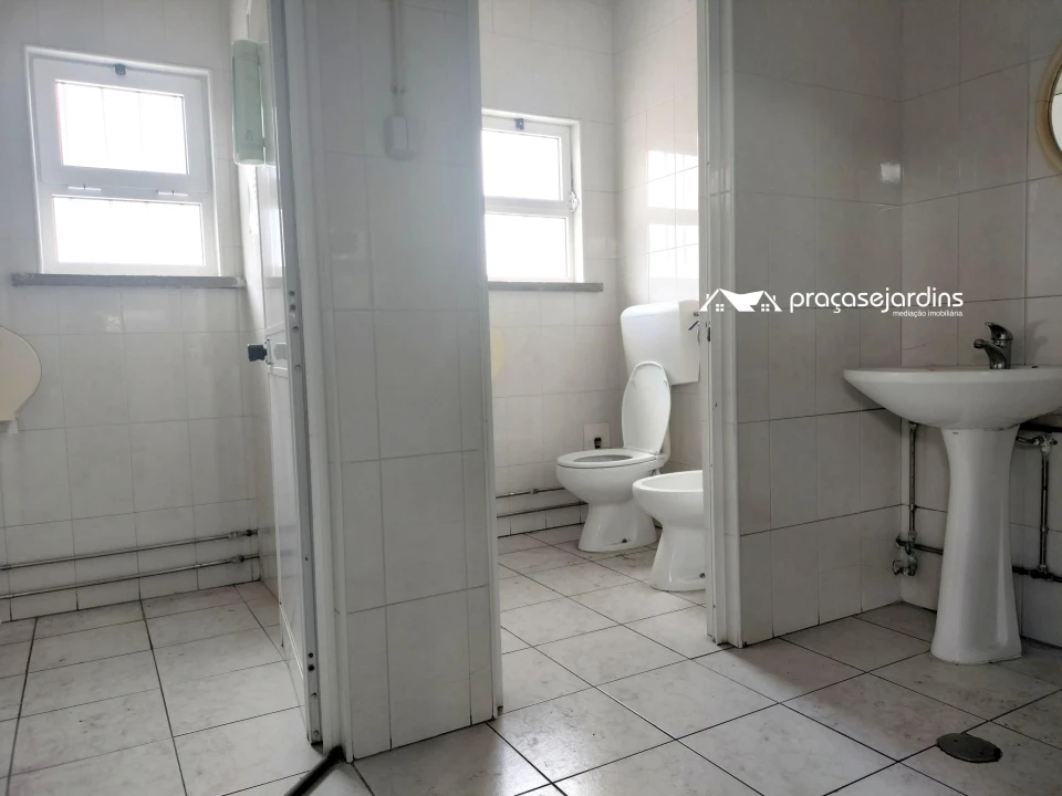 Armazém para Arrendamento em Marrazes e Barosa Foto 17