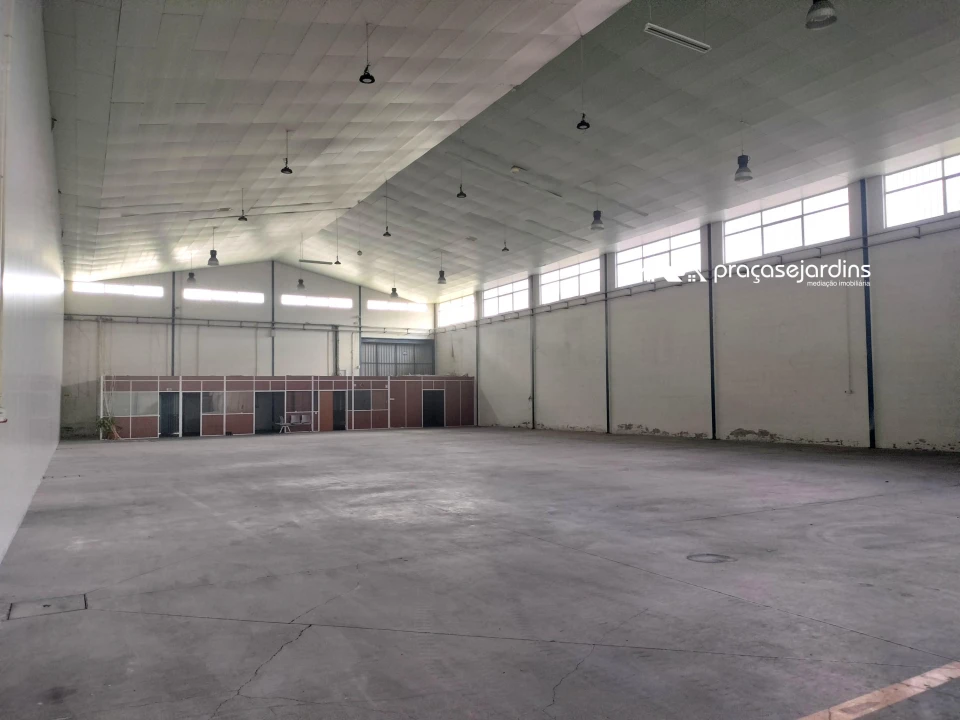 Armazém para Arrendamento em Marrazes e Barosa Foto 12
