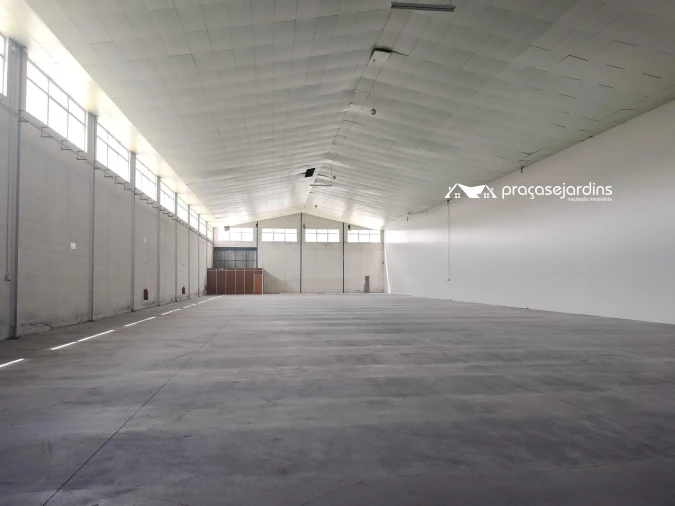 Armazém para Arrendamento em Marrazes e Barosa Foto 2