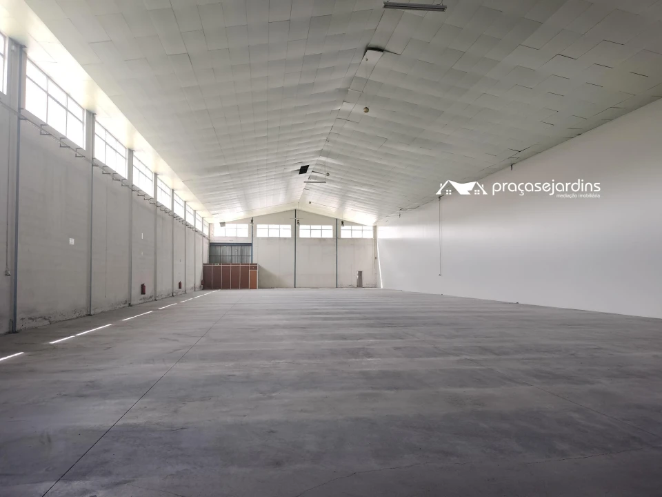 Armazém para Arrendamento em Marrazes e Barosa Foto 2