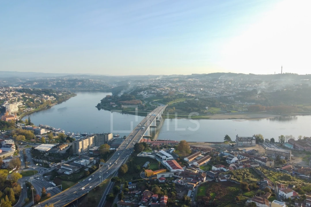 Apartamento T2 para Venda em Ramalde Foto 14