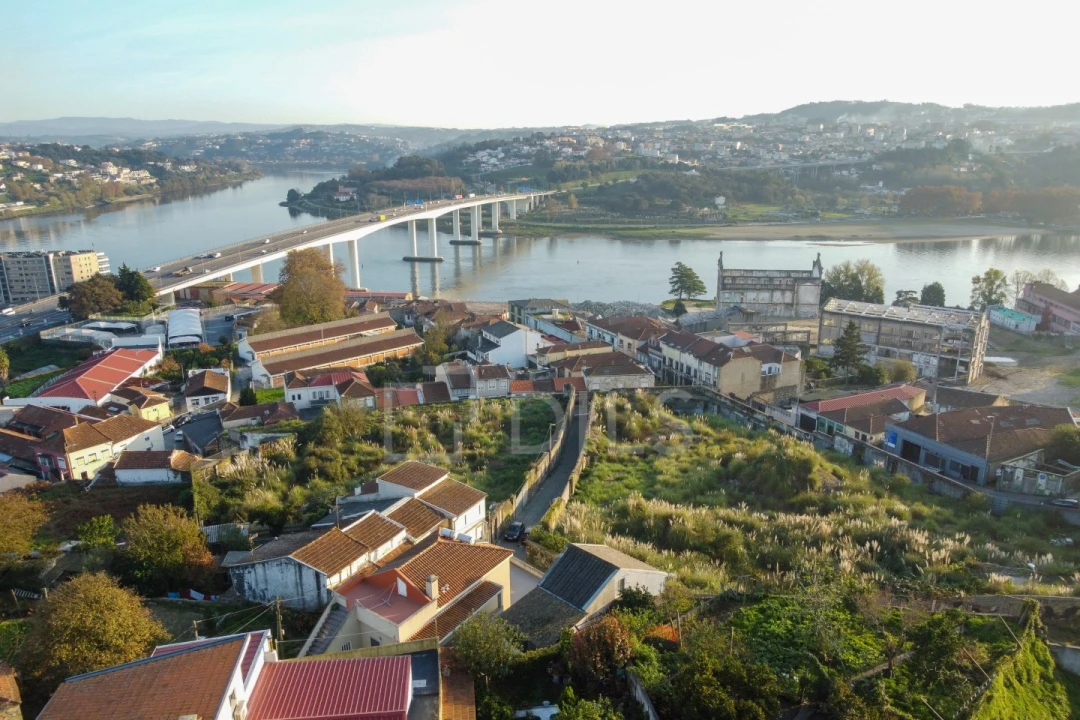 Apartamento T2 para Venda em Ramalde Foto 17