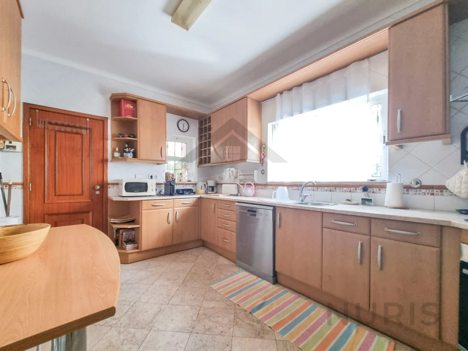 Moradia T4 para Venda em Alvor Foto 6