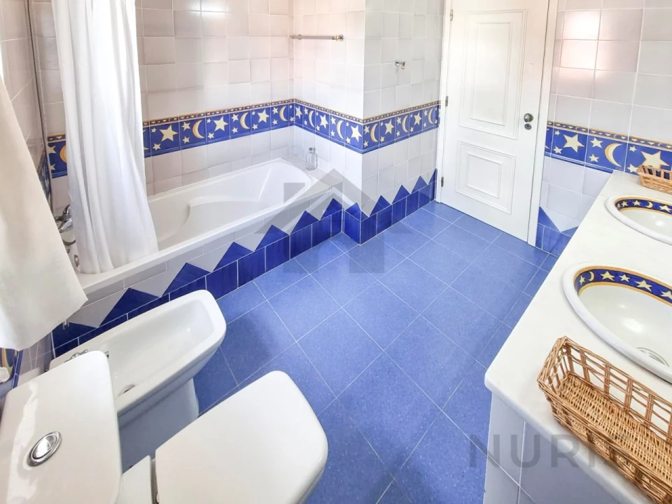 Moradia T4 para Venda em Alvor Foto 42