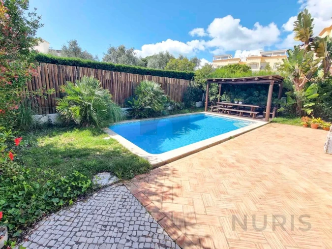 Moradia T4 para Venda em Alvor Foto 3