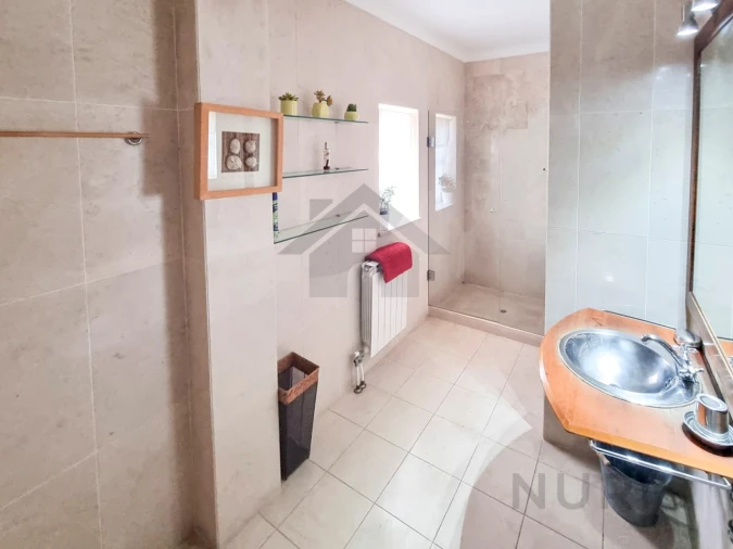Moradia T4 para Venda em Alvor Foto 20