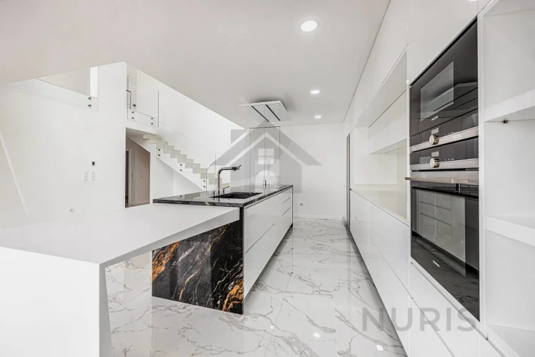 Apartamento T4 para Venda em Montijo e Afonsoeiro Foto 2