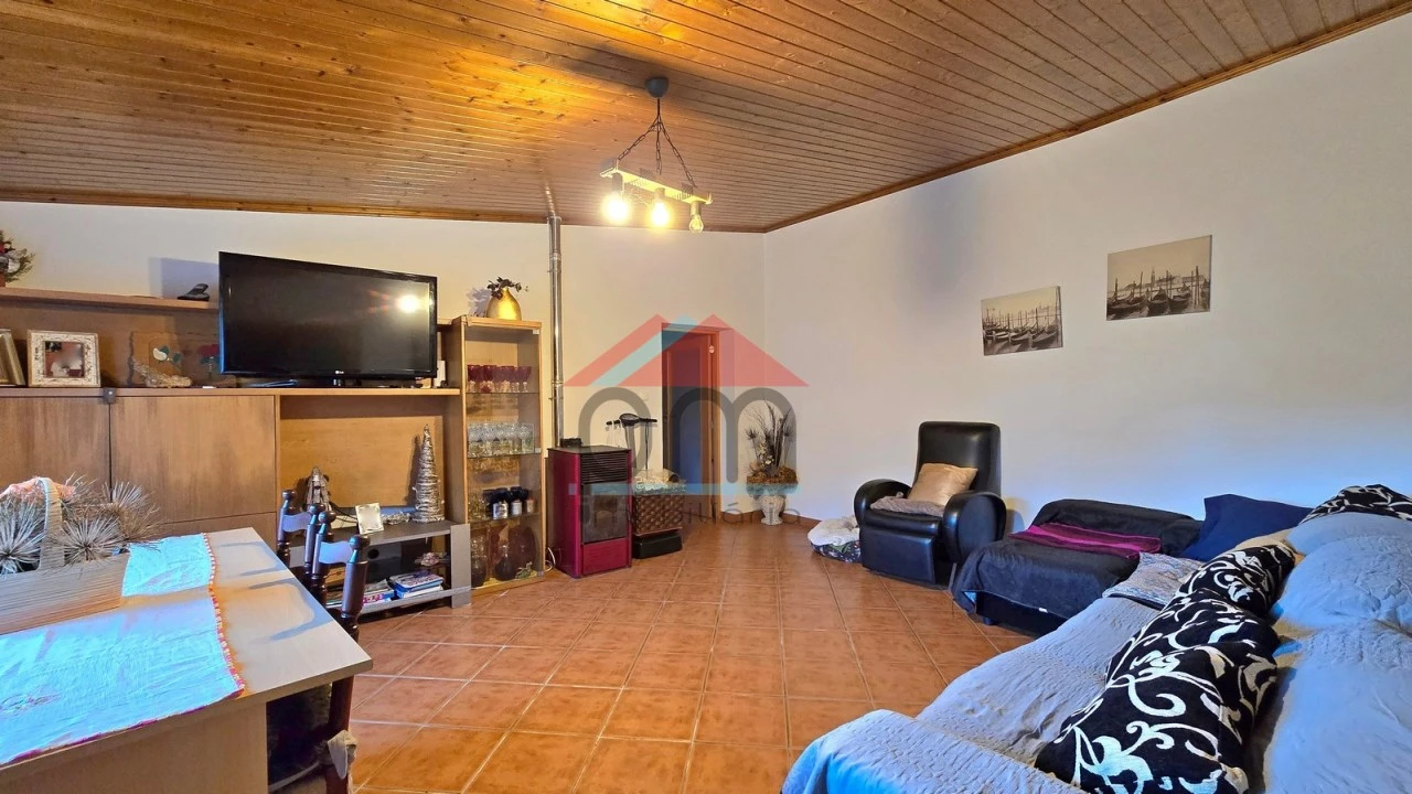 Moradia T4 para Venda em Troporiz e Lapela Foto 20