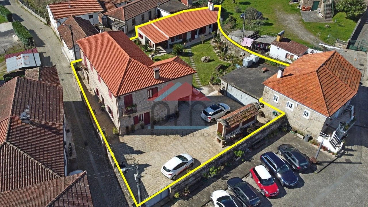 Moradia T4 para Venda em Troporiz e Lapela Foto 3