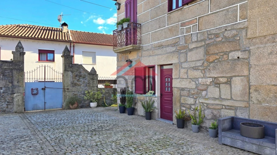 Moradia T4 para Venda em Troporiz e Lapela Foto 23