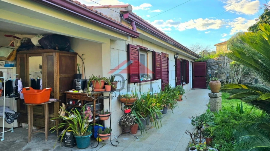 Moradia T4 para Venda em Troporiz e Lapela Foto 24