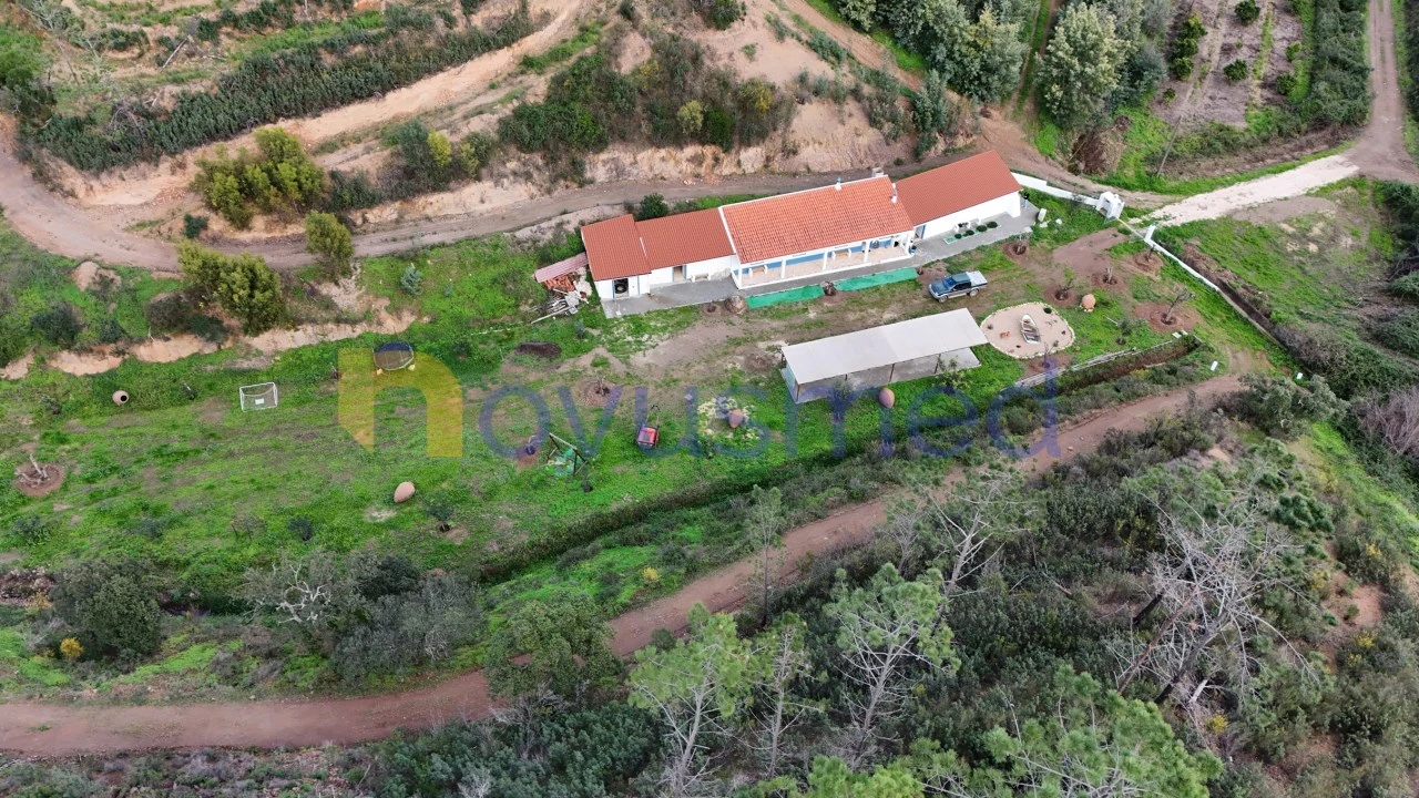 Quinta T2 para Venda em Alferce Foto 1