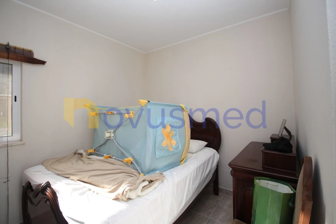 Quinta T2 para Venda em Alferce Foto 18