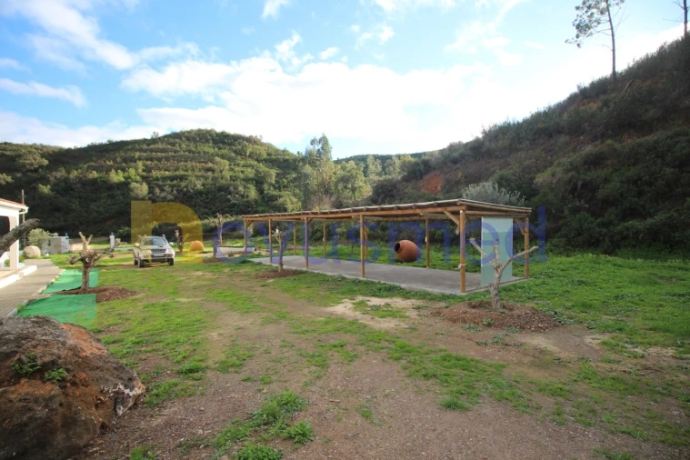 Quinta T2 para Venda em Alferce Foto 41