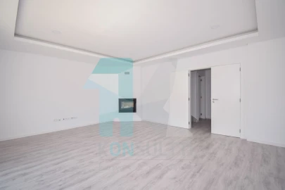 Moradia T3 para Venda em Fernao Ferro