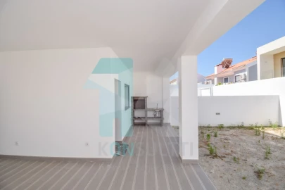 Moradia T3 para Venda em Fernao Ferro
