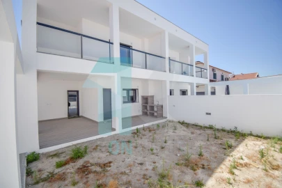 Moradia T3 para Venda em Fernao Ferro