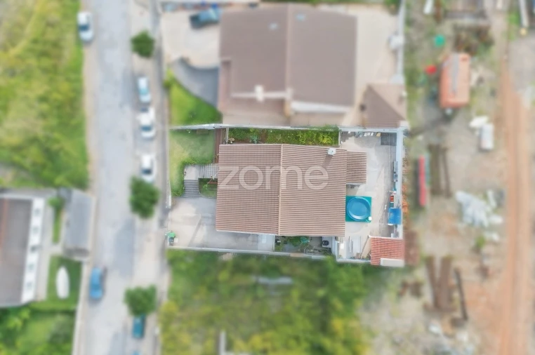 Moradia T4 para Venda em Vila do Porto Foto 13