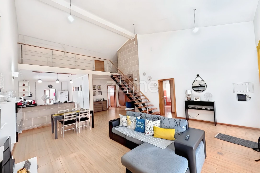 Moradia T4 para Venda em Vila do Porto Foto 5