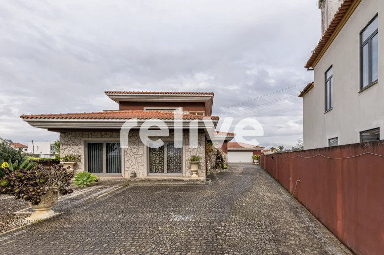 Moradia T5 para Venda em Ovar, São João, Arada e São Vicente de Pereira Jusã Foto 7