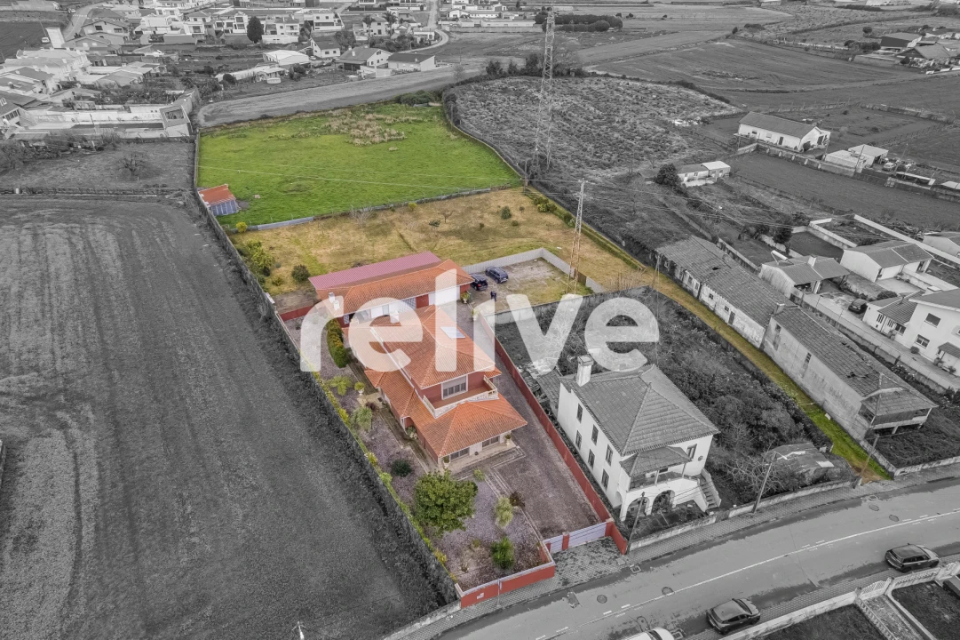 Moradia T5 para Venda em Ovar, São João, Arada e São Vicente de Pereira Jusã Foto 2