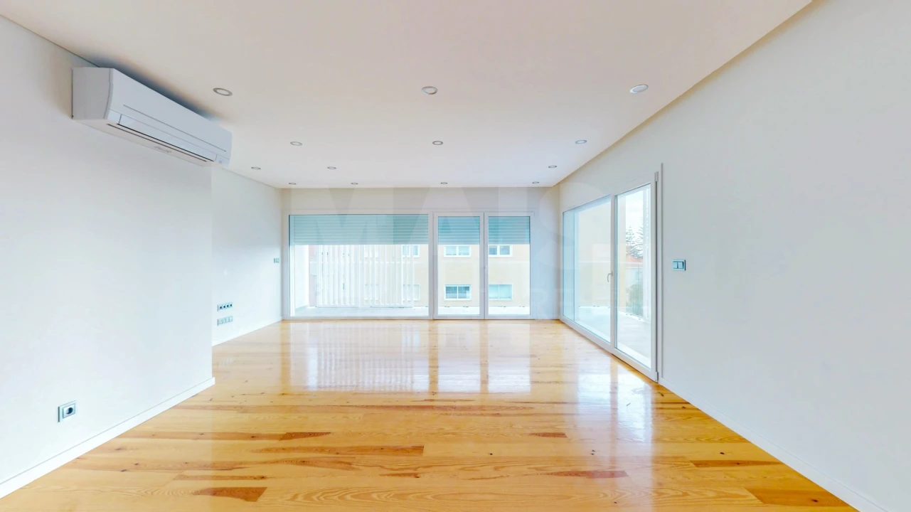 Apartamento T4 para Venda em Cascais e Estoril Foto 1