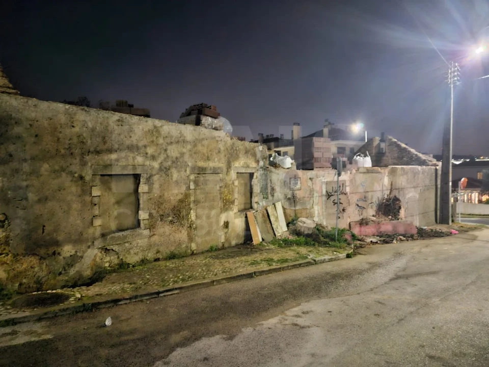 Moradia T2 para Venda em Queluz e Belas Foto 3