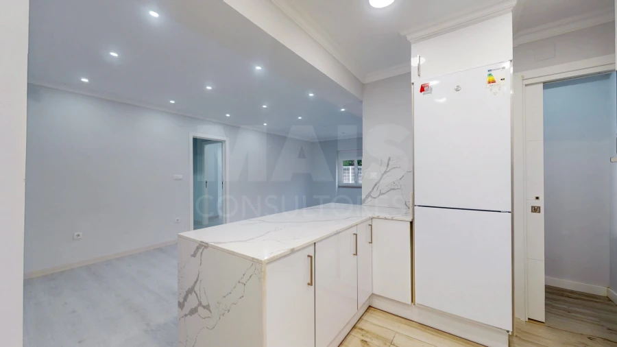 Moradia T3 para Venda em Ramada e Caneças Foto 6