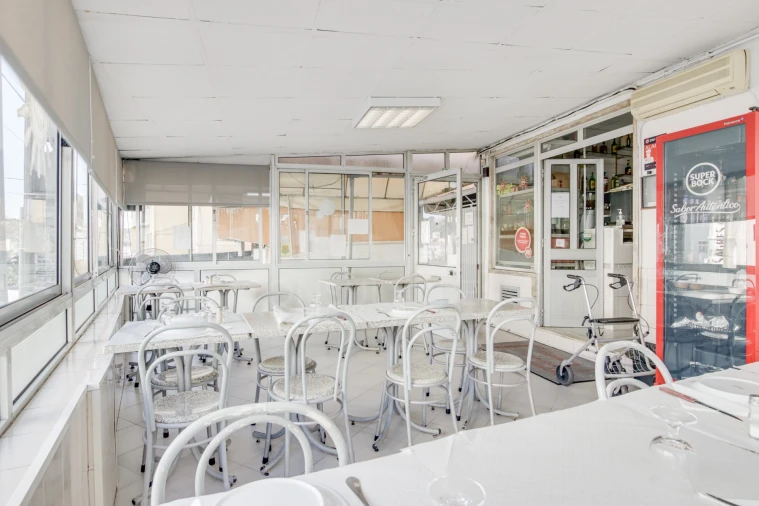 Loja para Venda em Póvoa de Santo Adrião e Olival Basto Foto 5