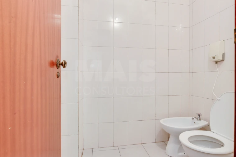 Loja para Venda em Póvoa de Santo Adrião e Olival Basto Foto 12