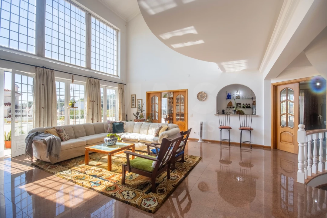 Moradia T5 para Venda em Amoreira Foto 1