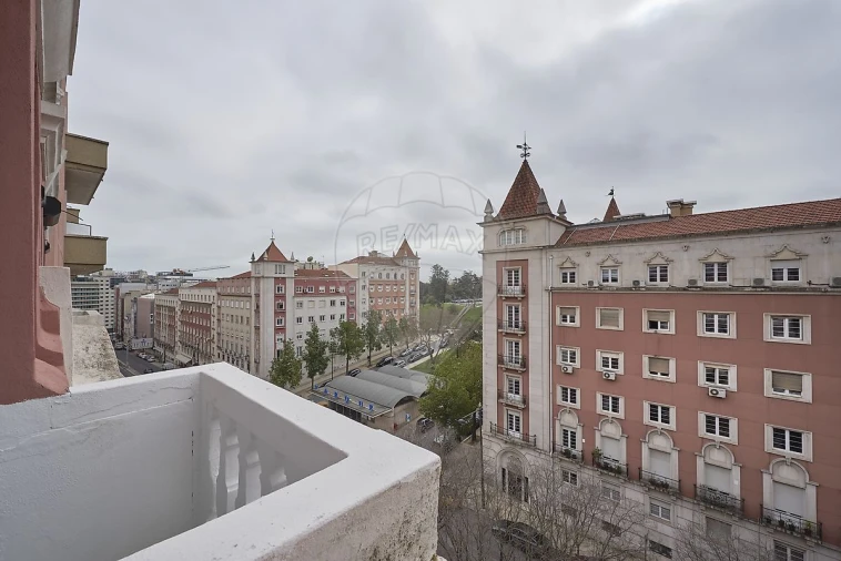 Apartamento T8 para Venda em Avenidas Novas Foto 23