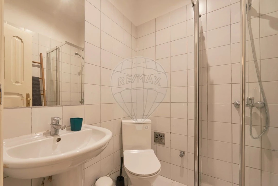 Apartamento T8 para Venda em Avenidas Novas Foto 12