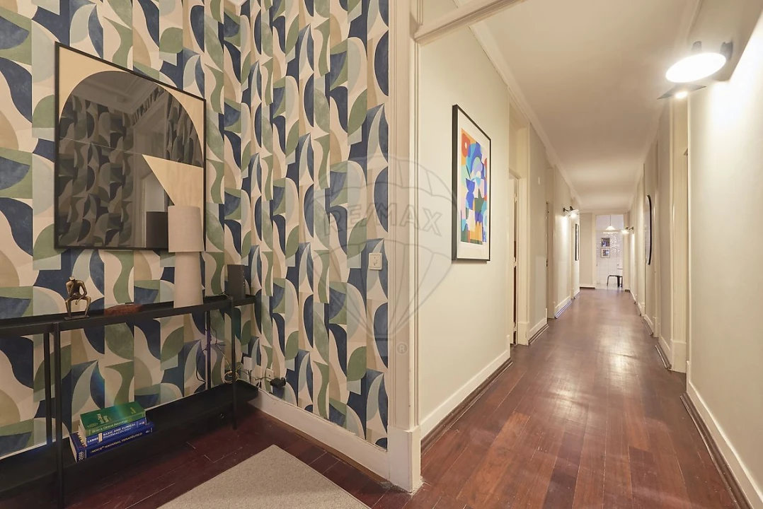 Apartamento T8 para Venda em Avenidas Novas Foto 5