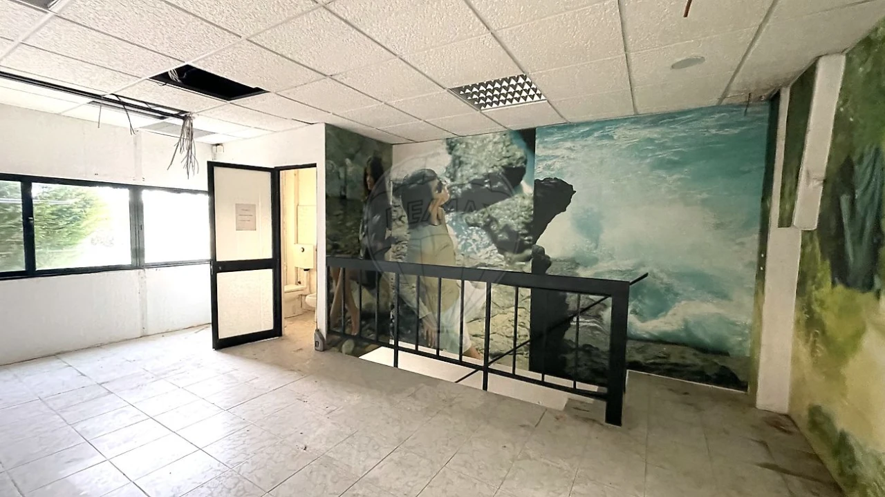 Armazém para Venda em Escapães Foto 26