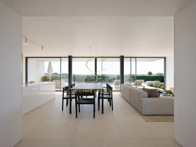 Moradia T4 para Venda em Lagos (São Sebastião e Santa Maria) Foto 5