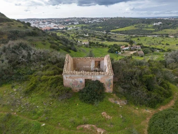 Terreno para Venda em Lagos (São Sebastião e Santa Maria)