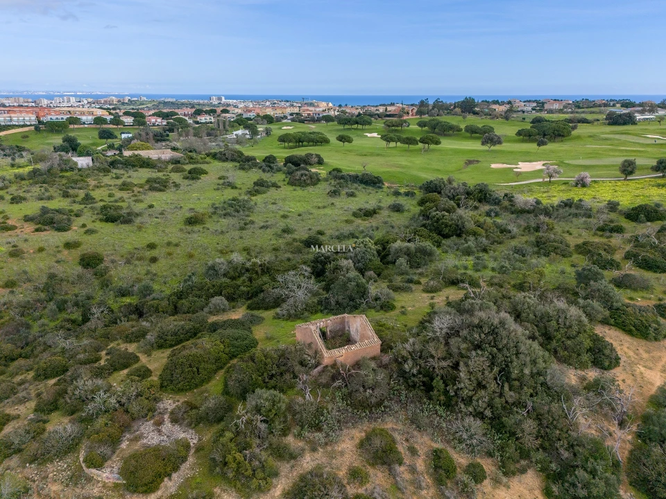 Terreno para Venda em Lagos (São Sebastião e Santa Maria) Foto 3