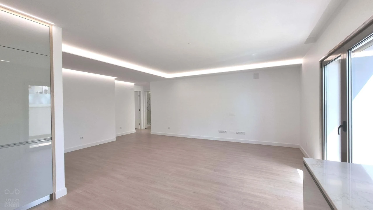 Apartamento T3 para Venda em Costa da Caparica Foto 9