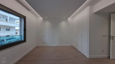 Apartamento T3 para Venda em Costa da Caparica