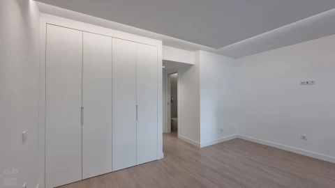 Apartamento T3 para Venda em Costa da Caparica