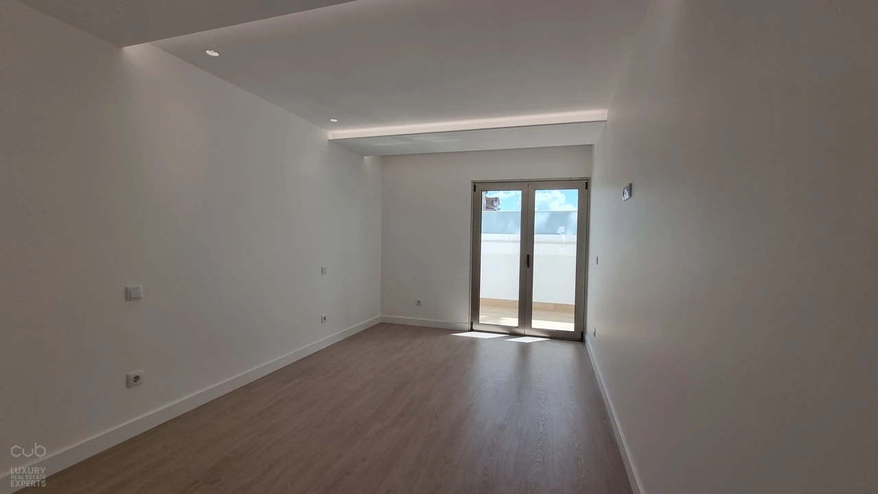 Apartamento T3 para Venda em Costa da Caparica Foto 10