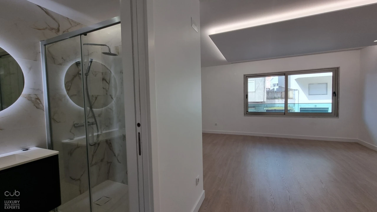 Apartamento T3 para Venda em Costa da Caparica Foto 17