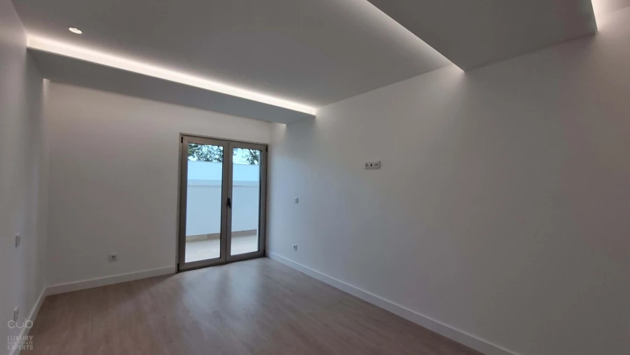 Apartamento T3 para Venda em Costa da Caparica Foto 11