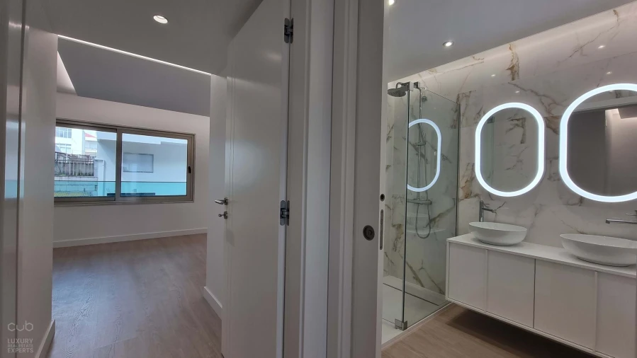Apartamento T3 para Venda em Costa da Caparica Foto 14