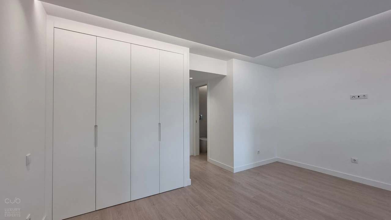 Apartamento T3 para Venda em Costa da Caparica Foto 23