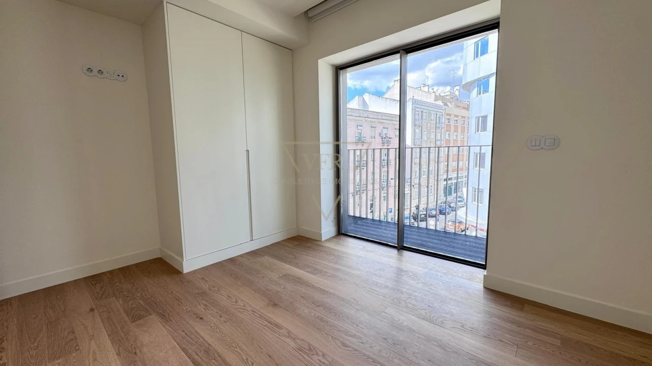 Apartamento T1 para Venda em Santo António Foto 26