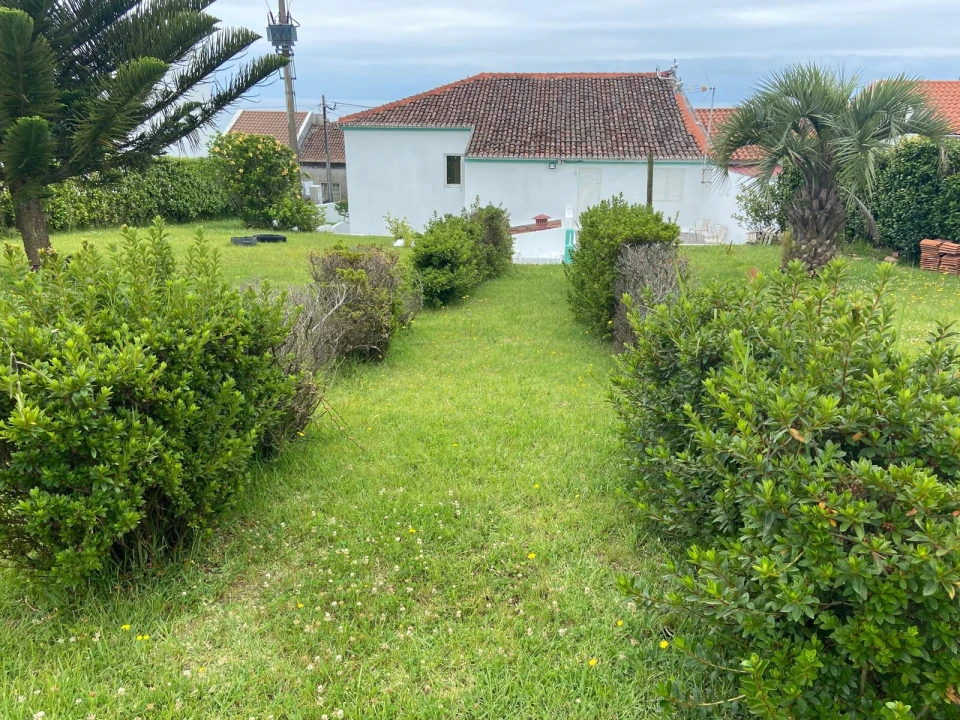 Moradia T7 para Venda em Ponta Garça Foto 38