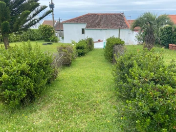 Moradia T7 para Venda em Ponta Garça