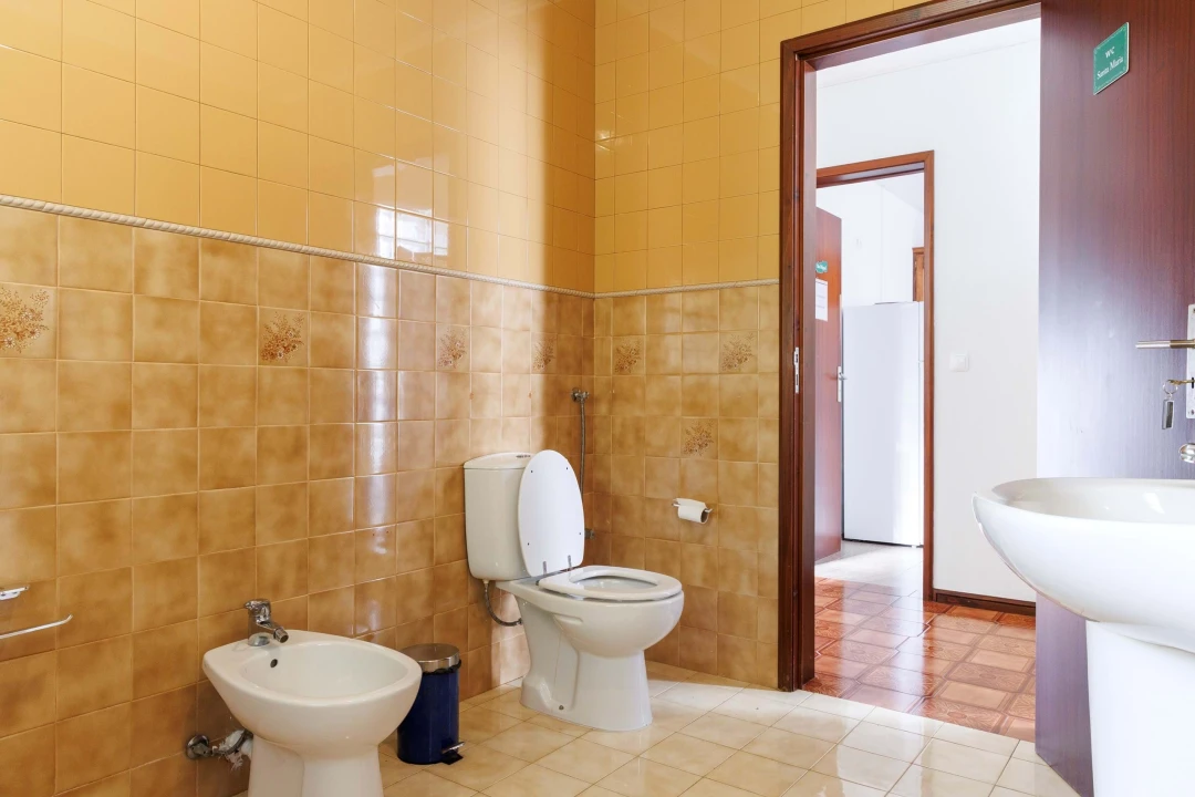 Moradia T7 para Venda em Ponta Garça Foto 13